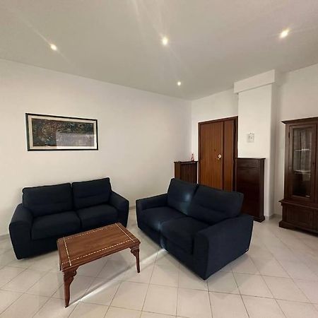 Centocelle, Metro C Luminoso Quadrilocale Apartman Róma Kültér fotó
