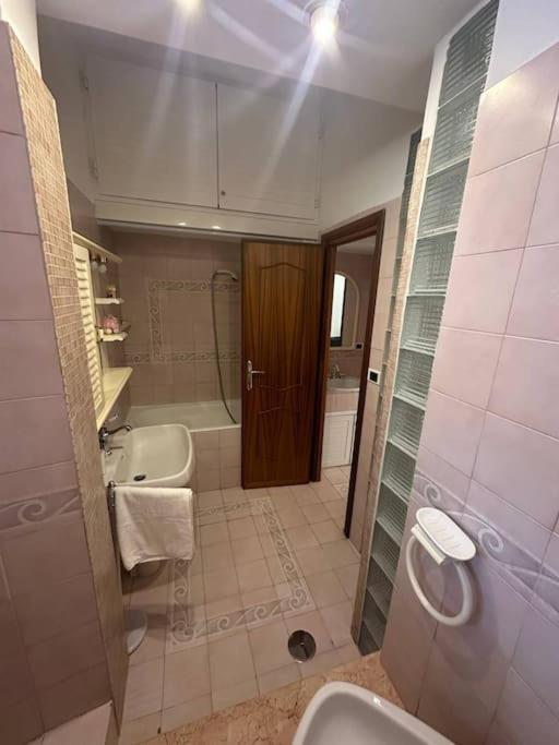 Centocelle, Metro C Luminoso Quadrilocale Apartman Róma Kültér fotó